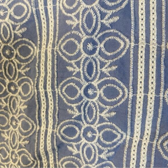 Ann Taylor Loft Blue Embroidered Riviera Shorts Size 2 - Picture 9 of 12